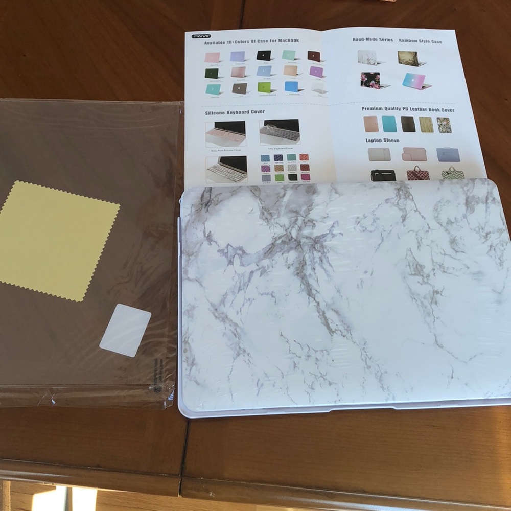 Apple MacBook hard shell case